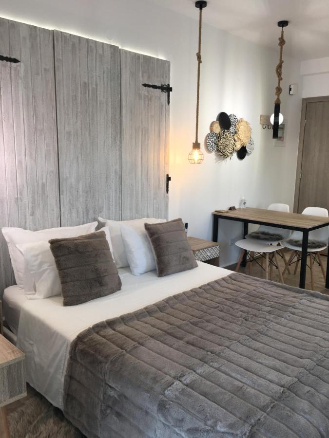 Anastasia Luxury Suites 2 Tolo Ngoại thất bức ảnh